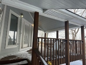 16 Cedar Trail in Portage, IN - Foto de edificio - Building Photo