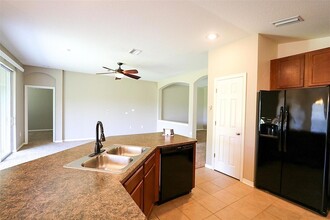 11401 Flora Springs Dr in Riverview, FL - Building Photo - Building Photo