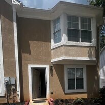 5049 Chupp Way Cir in Stonecrest, GA - Building Photo