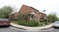 Alameda Place in Baltimore, MD - Foto de edificio - Building Photo