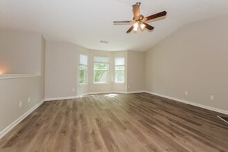 3901 Alderwoods Dr in Jonesboro, GA - Building Photo - Building Photo