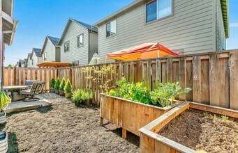 2833 25th Ave in Forest Grove, OR - Building Photo - Building Photo