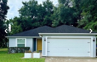 1600 Mayaro Ct in Mascotte, FL - Building Photo