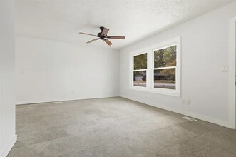 1206 Aurora Way in Normal, IL - Building Photo - Building Photo