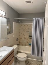 Carlton Place Apartments in Cincinnati, OH - Foto de edificio - Building Photo