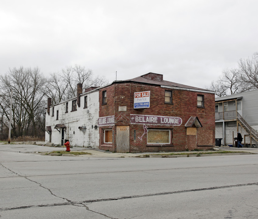 3327 W 135th St in Robbins, IL - Building Photo