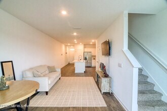 9909 Garrin Dr in Jacksonville, FL - Building Photo - Building Photo