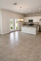 1613 Pham Dr in Port Orange, FL - Building Photo