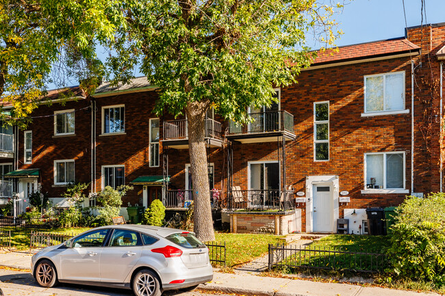2089 De Hampton Av in Montréal, QC - Building Photo - Building Photo
