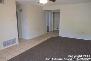 5938 N Spring St in San Antonio, TX - Building Photo - Building Photo