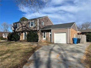 424 Old Forge Ct in Virginia Beach, VA - Building Photo - Building Photo