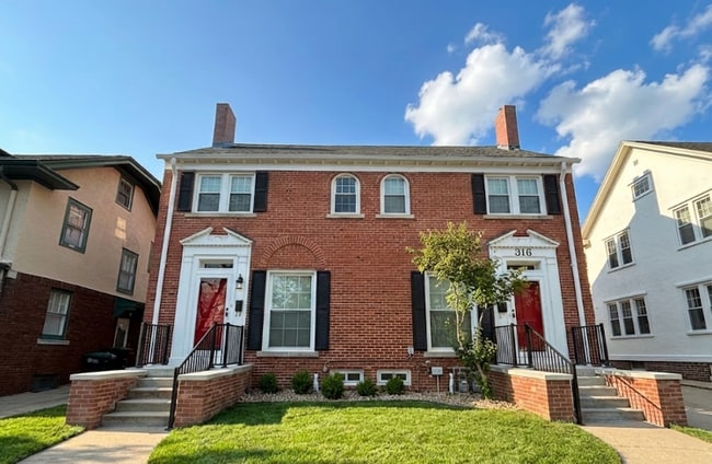 property at 316 S 50th Ave