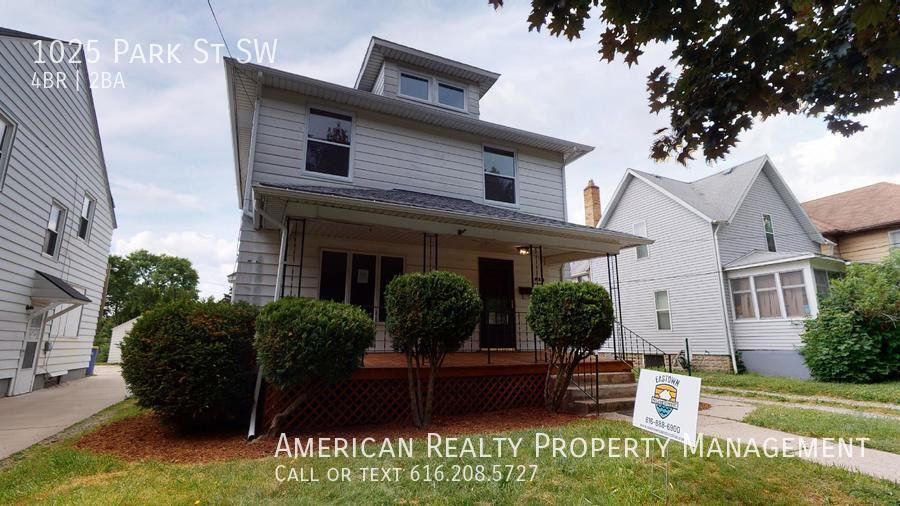 1025 Park St SW in Grand Rapids, MI - Building Photo
