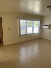 368 W Fulton St in Long Beach, NY - Building Photo - Building Photo