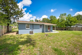 7080 Jacqueline Ct in Jacksonville, FL - Building Photo - Building Photo