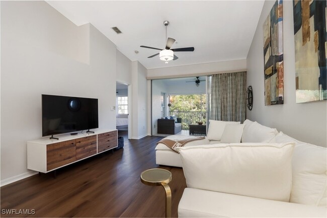 2585 Old Groves Rd in Naples, FL - Building Photo - Building Photo