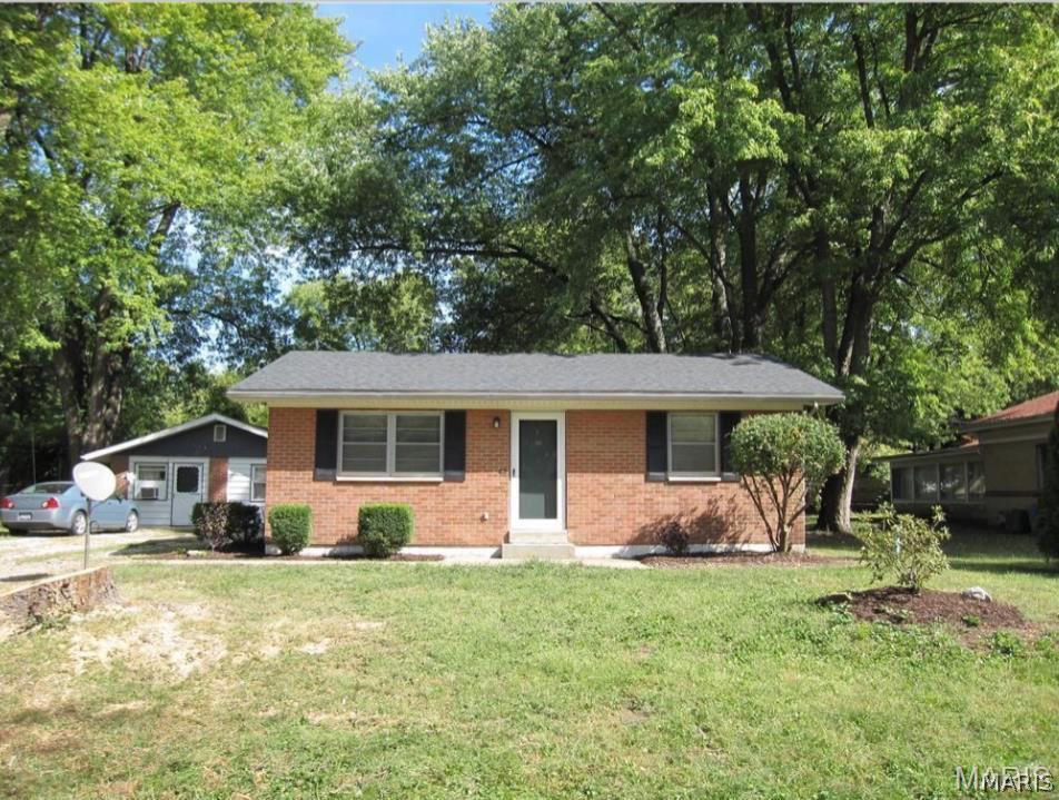 120 Dean Ave in O'Fallon, IL - Building Photo