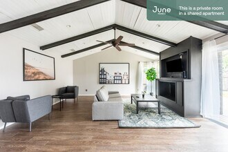 10307 Quail Ridge Dr-Unit -B in Austin, TX - Building Photo - Building Photo