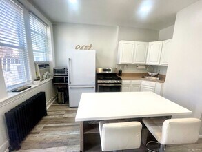 80 Malcolm Ave in Garfield, NJ - Foto de edificio - Building Photo