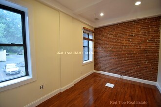 1203 Beacon St, Unit 7 in Brookline, MA - Building Photo - Building Photo