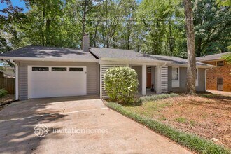 3569 Troutdale Ct in Decatur, GA - Building Photo - Building Photo