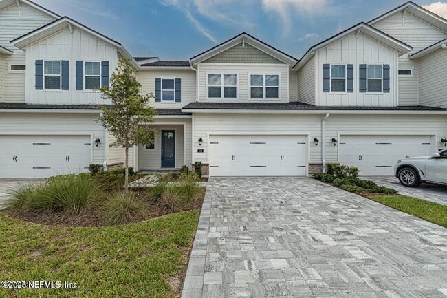 property at 118 Carousel Dr
