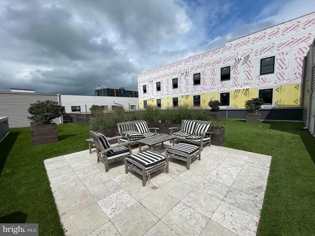 4217 Chestnut St in Philadelphia, PA - Building Photo - Building Photo