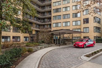 Essex in Washington, DC - Foto de edificio - Building Photo