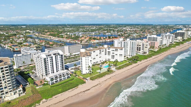 3101 S Ocean Blvd in Highland Beach, FL - Building Photo - Building Photo