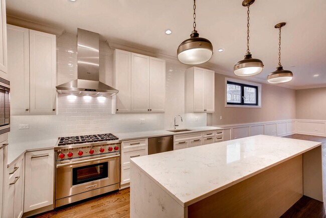 2848 N Damen Ave in Chicago, IL - Building Photo - Building Photo