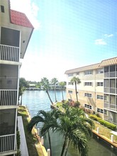 2097 S Ocean Dr in Hallandale Beach, FL - Building Photo - Building Photo