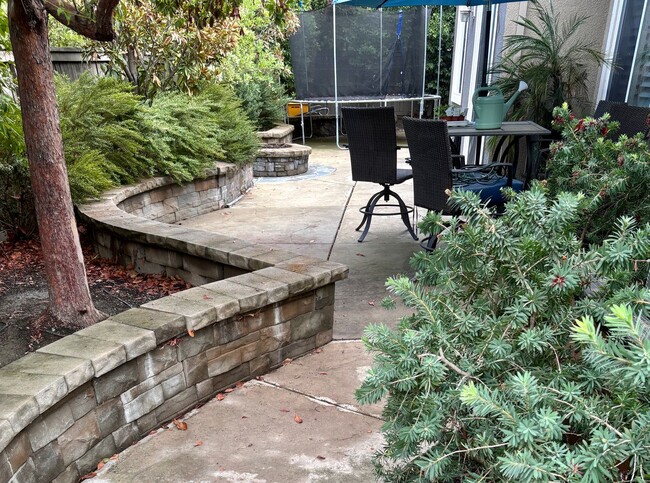 5630 Dunlay Dr in Sacramento, CA - Building Photo - Building Photo