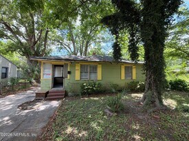2052 W 17th St in Jacksonville, FL - Building Photo