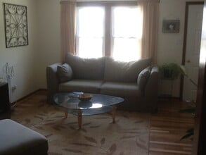303 Mac Murdo St in Ashland, VA - Building Photo - Building Photo