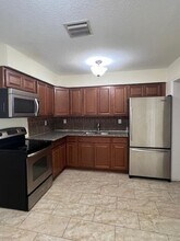 2712 Peer Ln in Delray Beach, FL - Foto de edificio - Building Photo