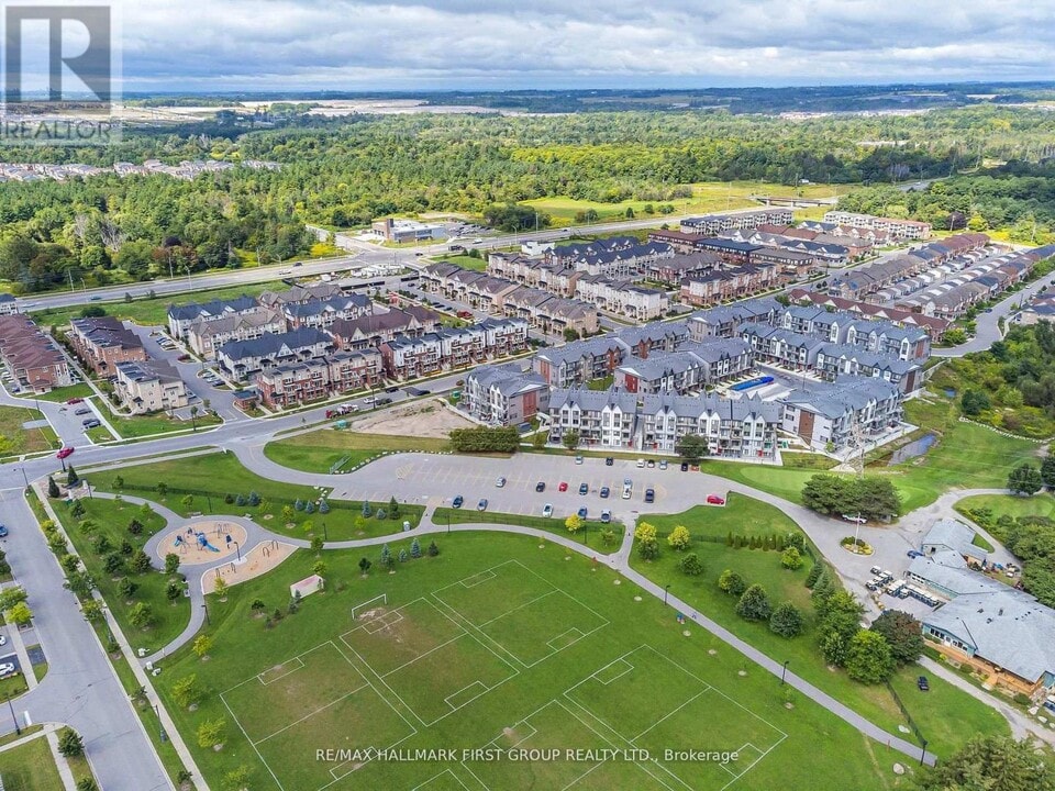 2635-2635 William Jackson Dr in Pickering, ON - Building Photo