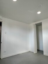 7910 S Muskegon Ave in Chicago, IL - Building Photo - Building Photo