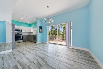 3309 Lisa Ln in Naples, FL - Building Photo - Building Photo