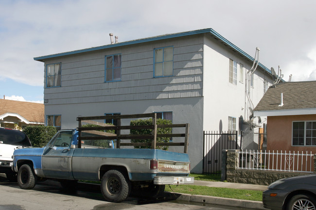 1464 Gardenia Ave in Long Beach, CA - Building Photo - Building Photo