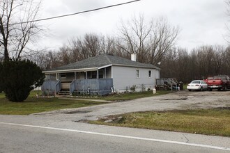 727 E Glenwood Lansing Rd in Glenwood, IL - Foto de edificio - Building Photo