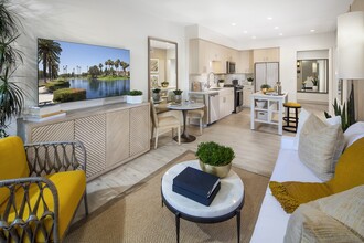 Colonnade at The Market Place in Irvine, CA - Building Photo - Building Photo
