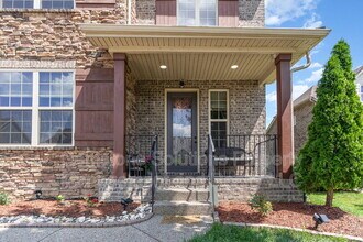 76 Molly Bright Ln in Franklin, TN - Building Photo - Building Photo