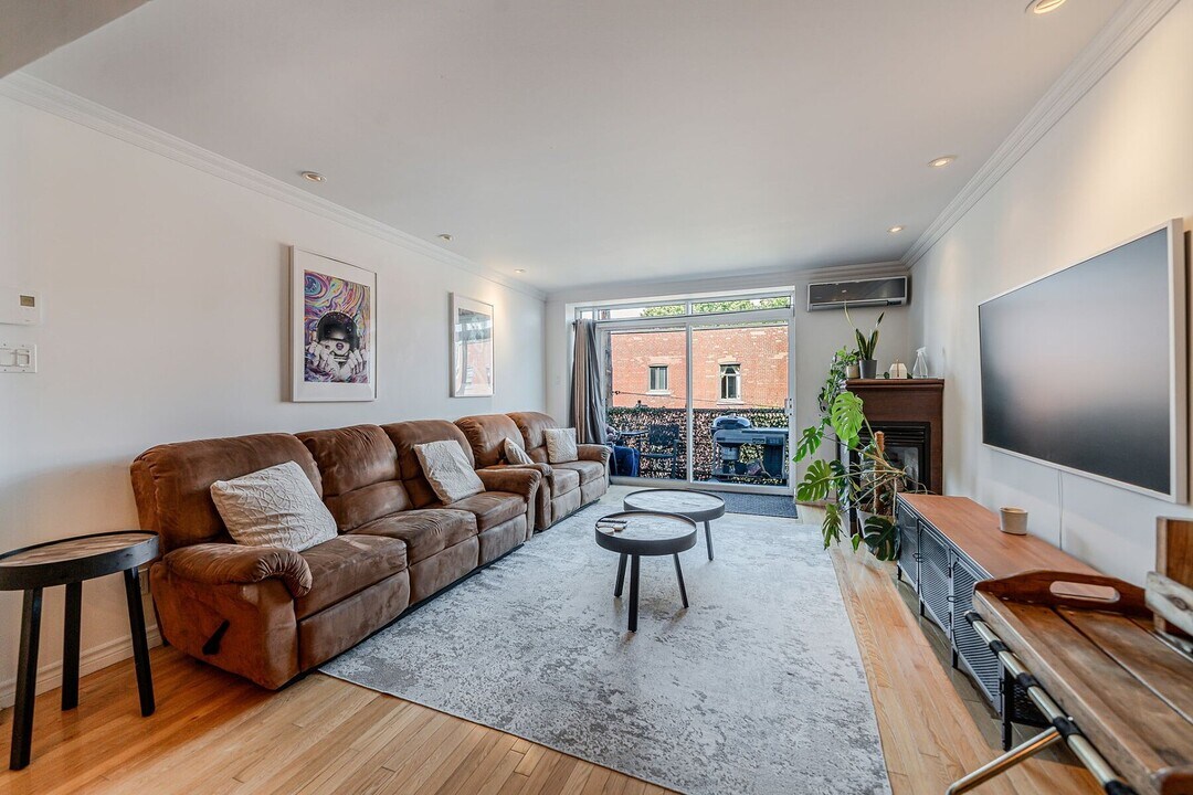 2244 Rue Harmony in Montréal, QC - Building Photo