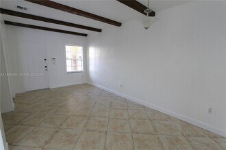 9274 SW 220th Terrace in Cutler Bay, FL - Building Photo - Building Photo