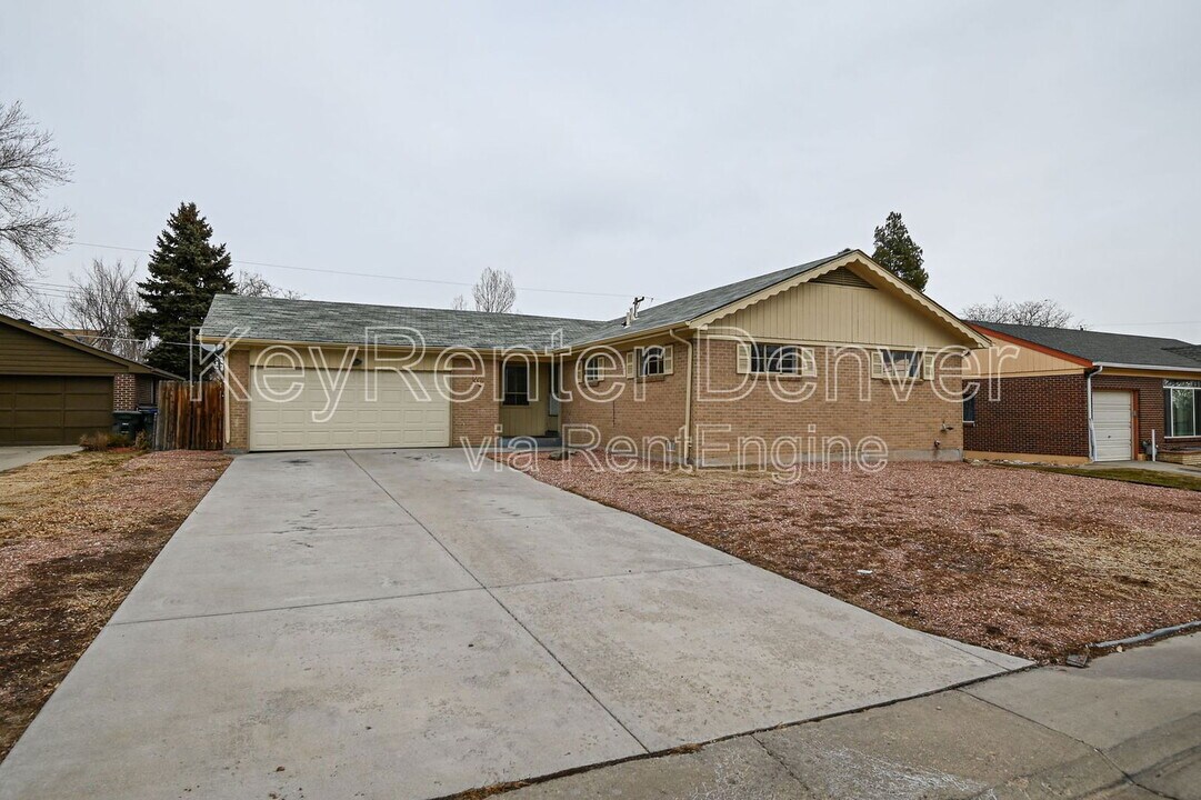 265 Pike St in Northglenn, CO - Building Photo
