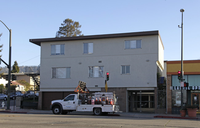 3700 Macarthur Blvd in Oakland, CA - Building Photo - Building Photo