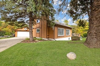 4400 Valley Rd in Racine, WI - Building Photo - Building Photo