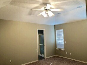 9803 Clinton Ave in Lubbock, TX - Building Photo - Building Photo
