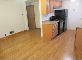 90 Wallace St, Unit 90 Wallace Street in Somerville, MA - Building Photo