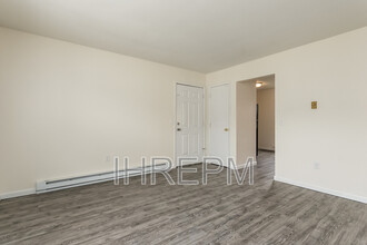 2589 Red Rock Blvd in Grove City, OH - Building Photo - Building Photo